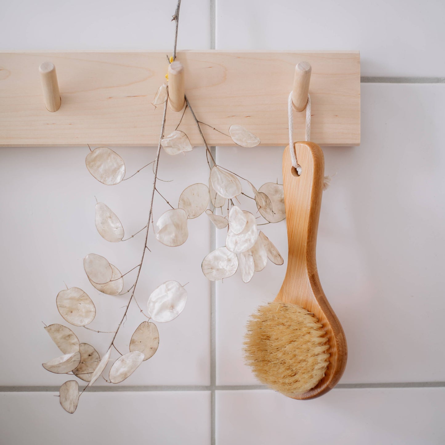 Spa gift set in wooden tub - Eco wellness gift basket