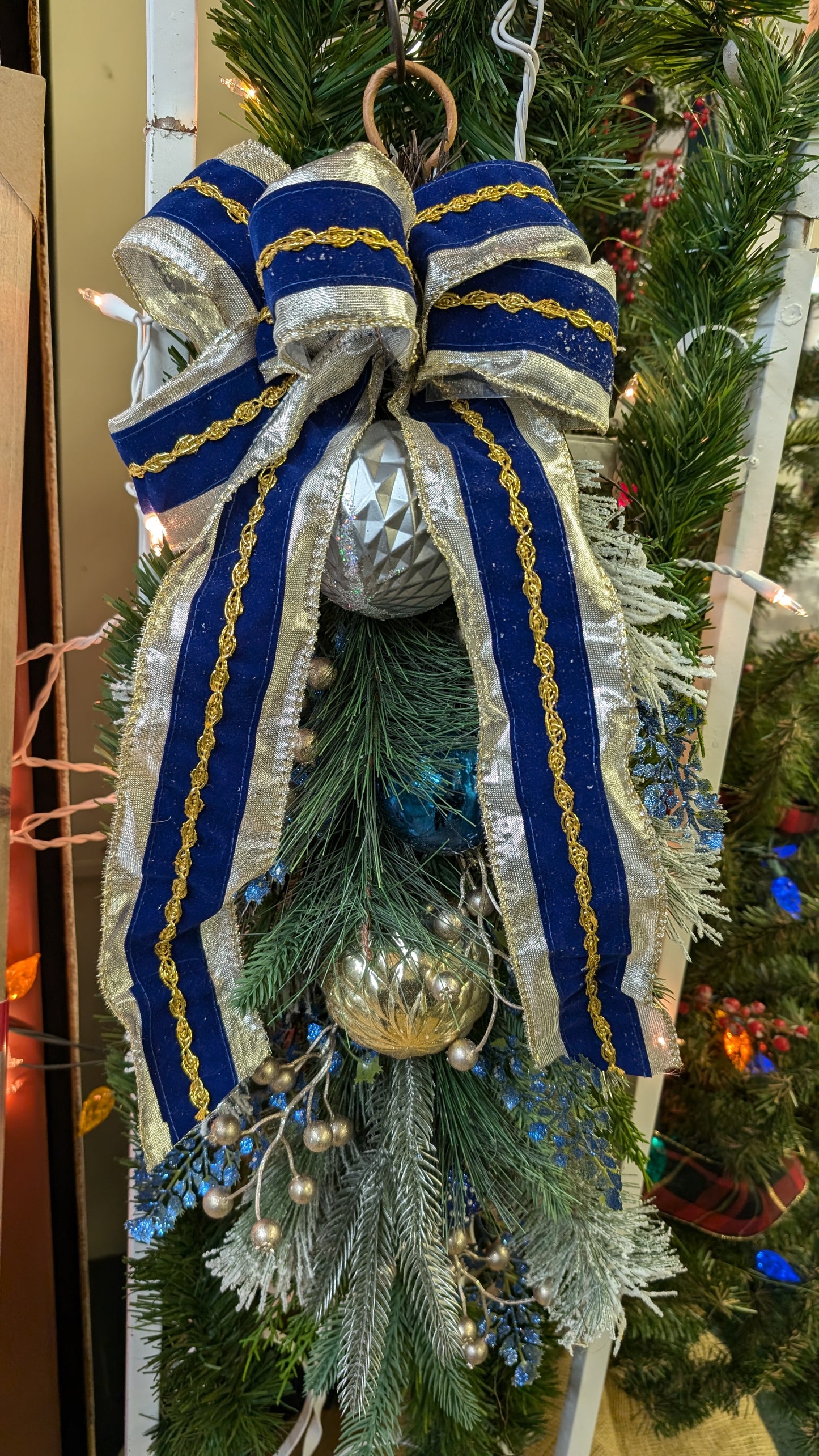 Holiday Floral Teardrop with Bow & Ornaments