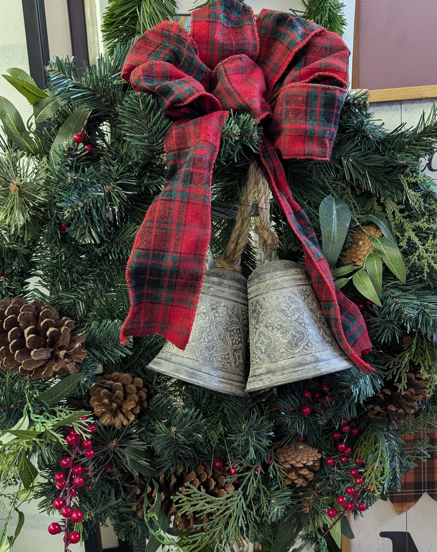 32” Wreath with Bells