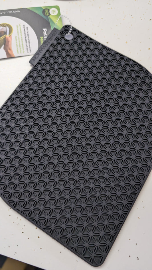 Charles Viancin Honeycomb Potholders