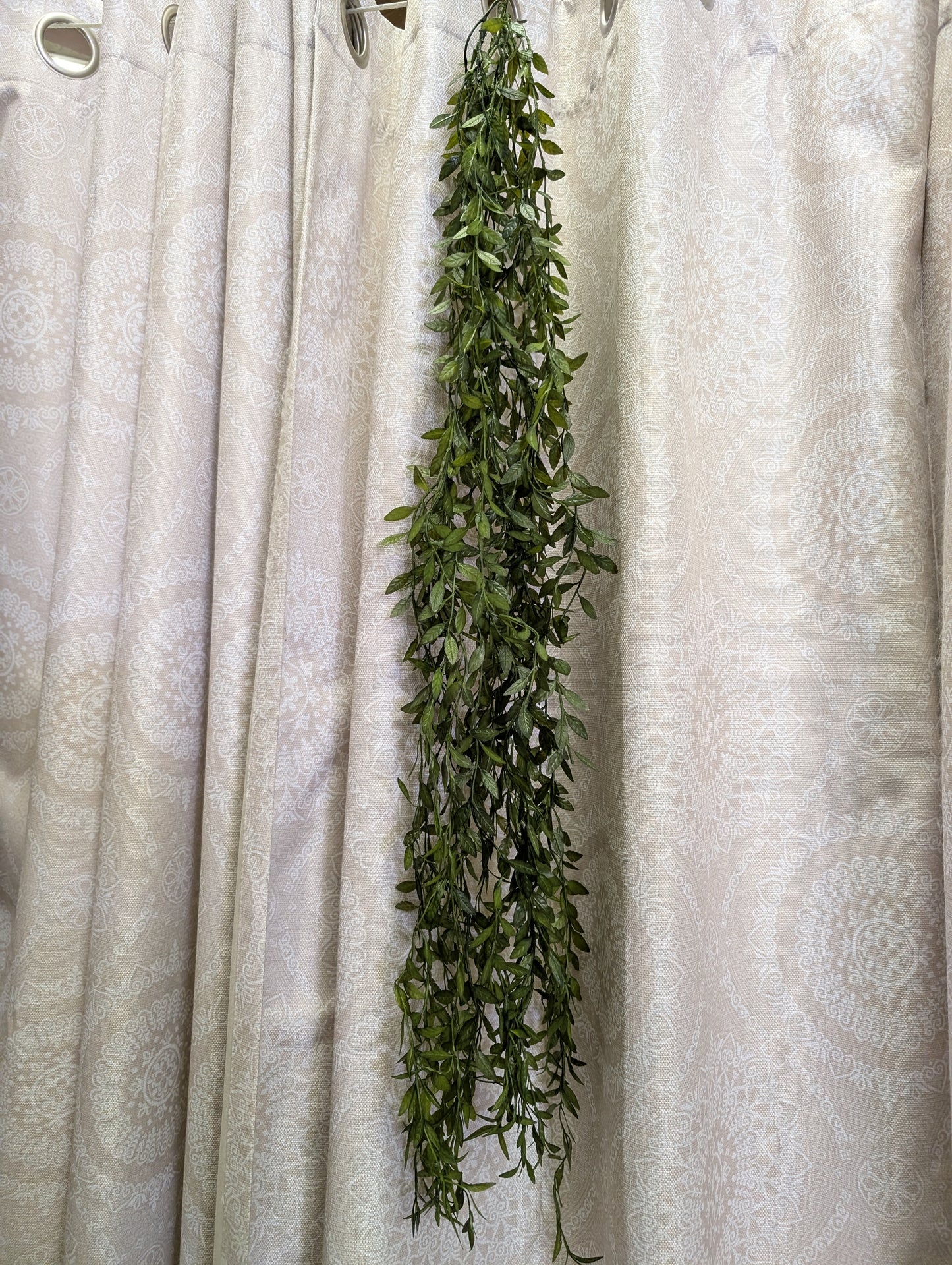 47" Ruscus Floral Pick