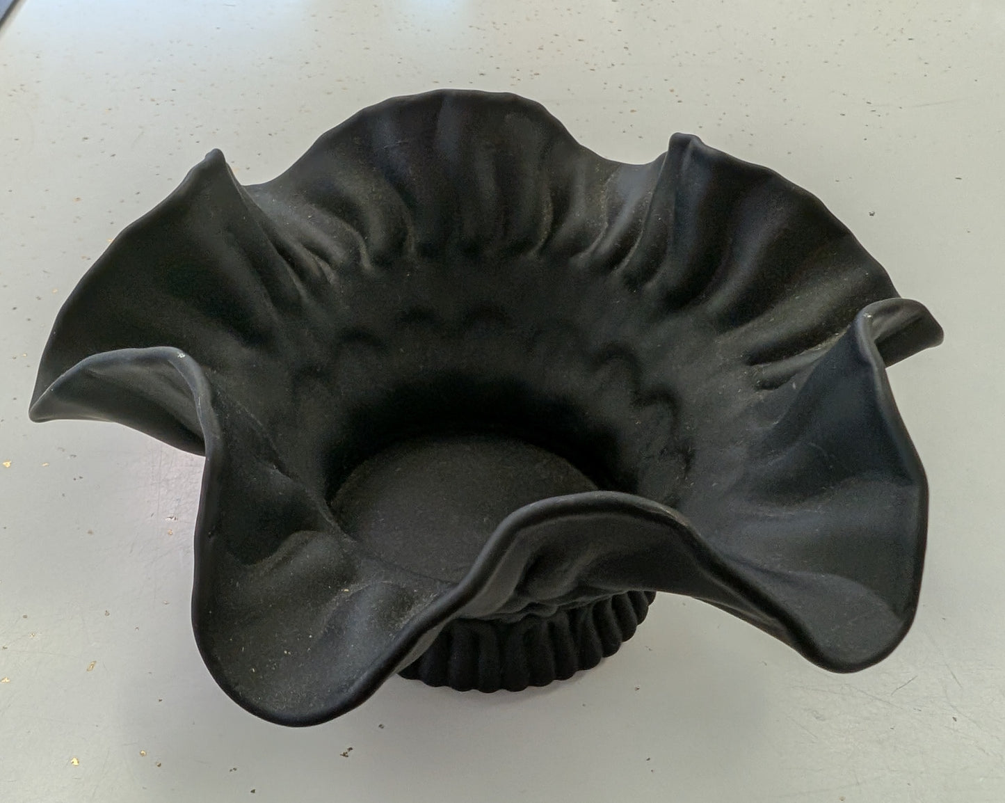 Vintage Black Onyx Ruffle Bowl