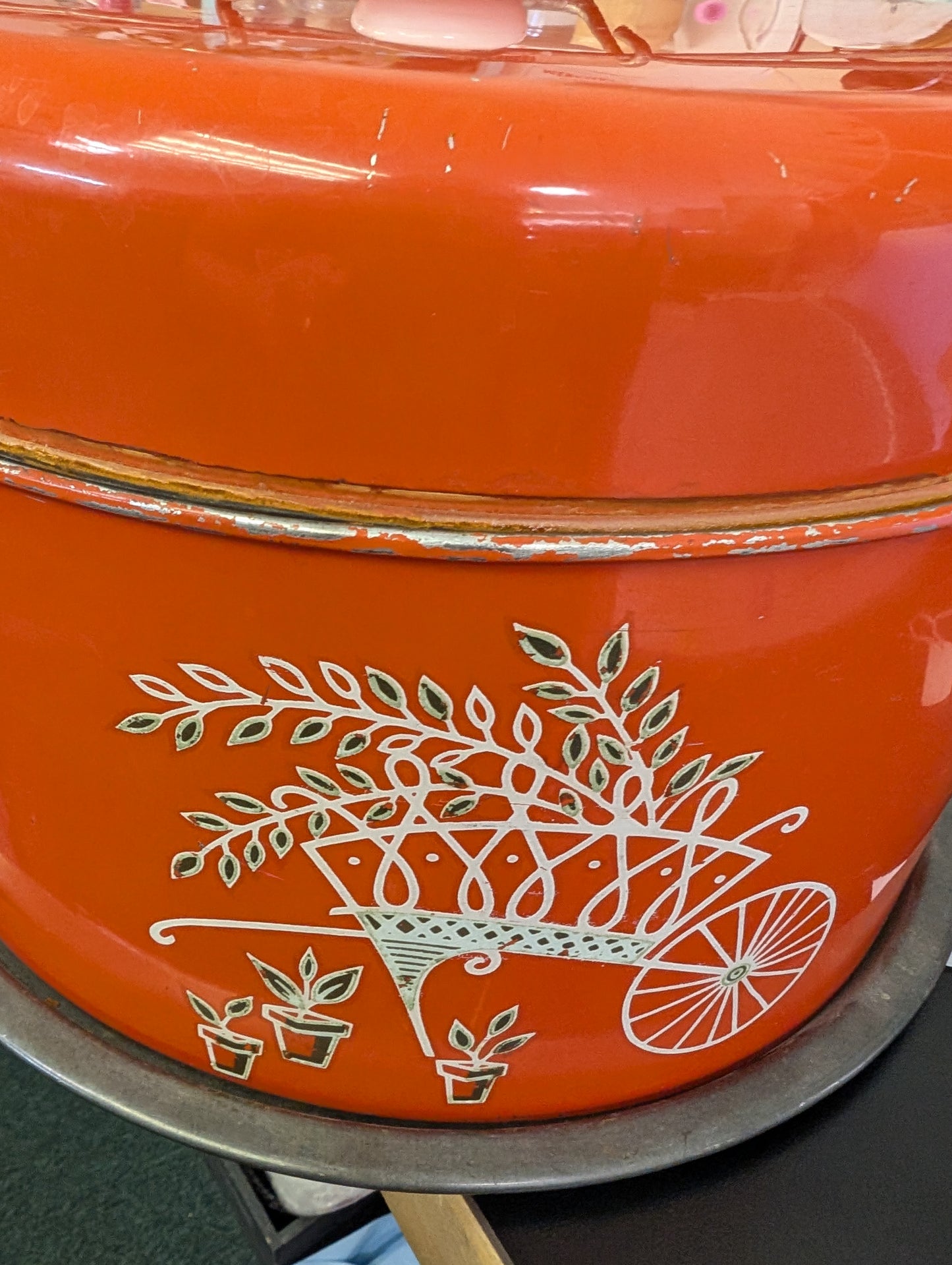 Vintage 1950s Red Cake Carrier