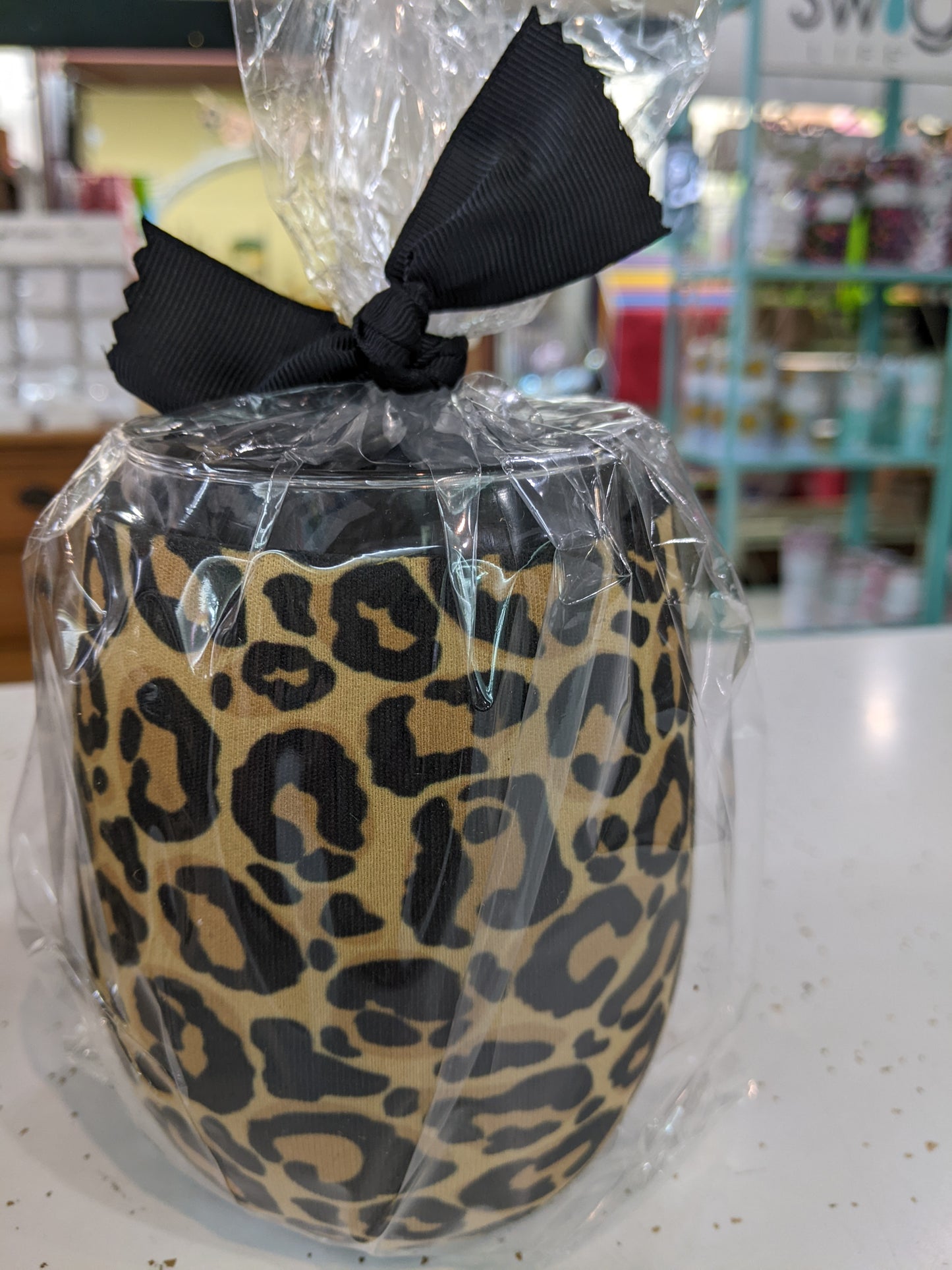 Leopard Wine Huggie Stemless Glass w/mix