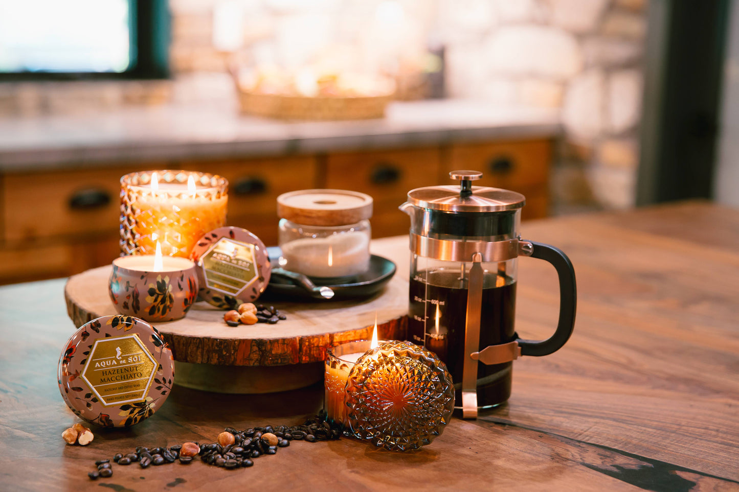 Hazelnut Macchiato • 8oz Petite Shimmer Candle – Iridescent Light Amber Glass
