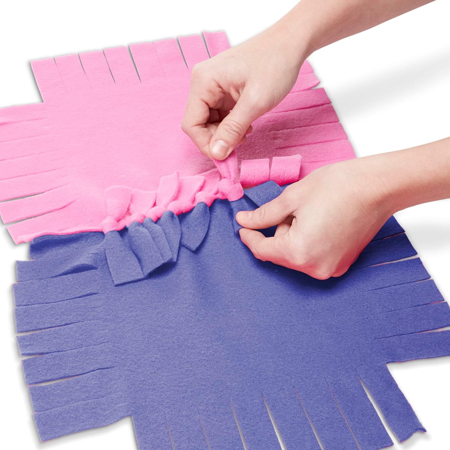 Melissa &amp; Doug Created by Me! Flower Fleece Quilt – No-Sew Craft Kit
