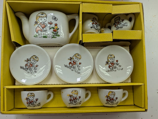 Vintage 9-piece Toy Tea Set - China made in Japan