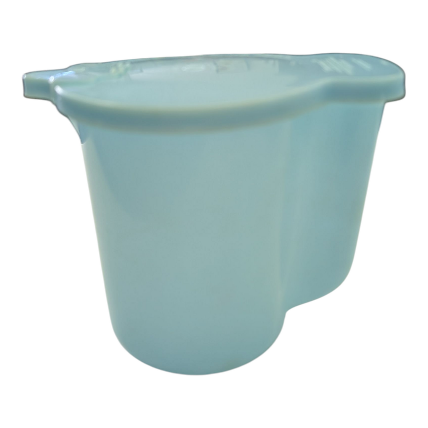 Vintage Tupperware 1 Qt Pitcher 131-3 with lid 625-6