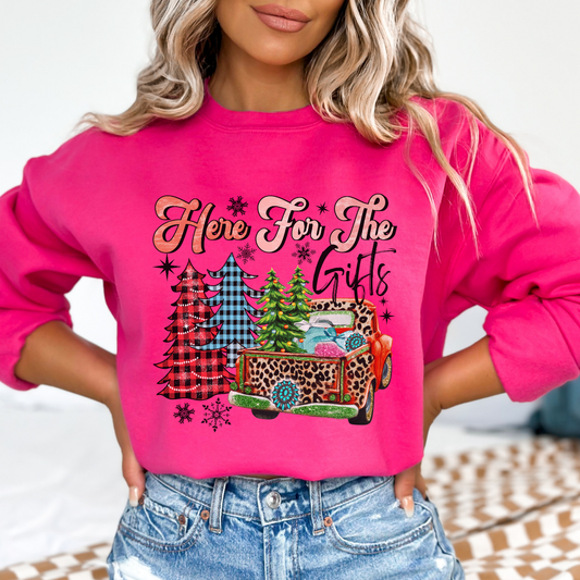 Vintage truck women's Christmas graphic sweatshirt, crewneck